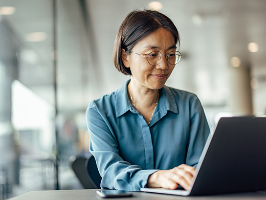 RISはテクノロジーを単一のプラットフォームに統合し、クラウドセキュリティをビジネスアクセラレータとして活用します。