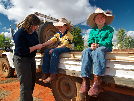 Royal Flying Doctor Serviceアウトバックの遠隔地でユーザーとデータを保護します